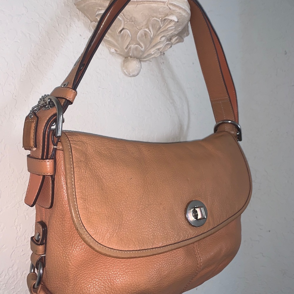 Coach pebbled leather camel tone bag - Picture 11 of 15